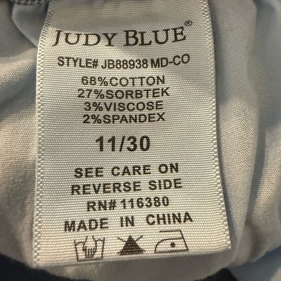 Judy Blue Mid Rise V Front Cuff Boyfriend Cool Denim Jeans 88938 Sz 11/30 - Picture 14 of 14